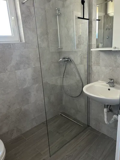 Apartament 5 - 8